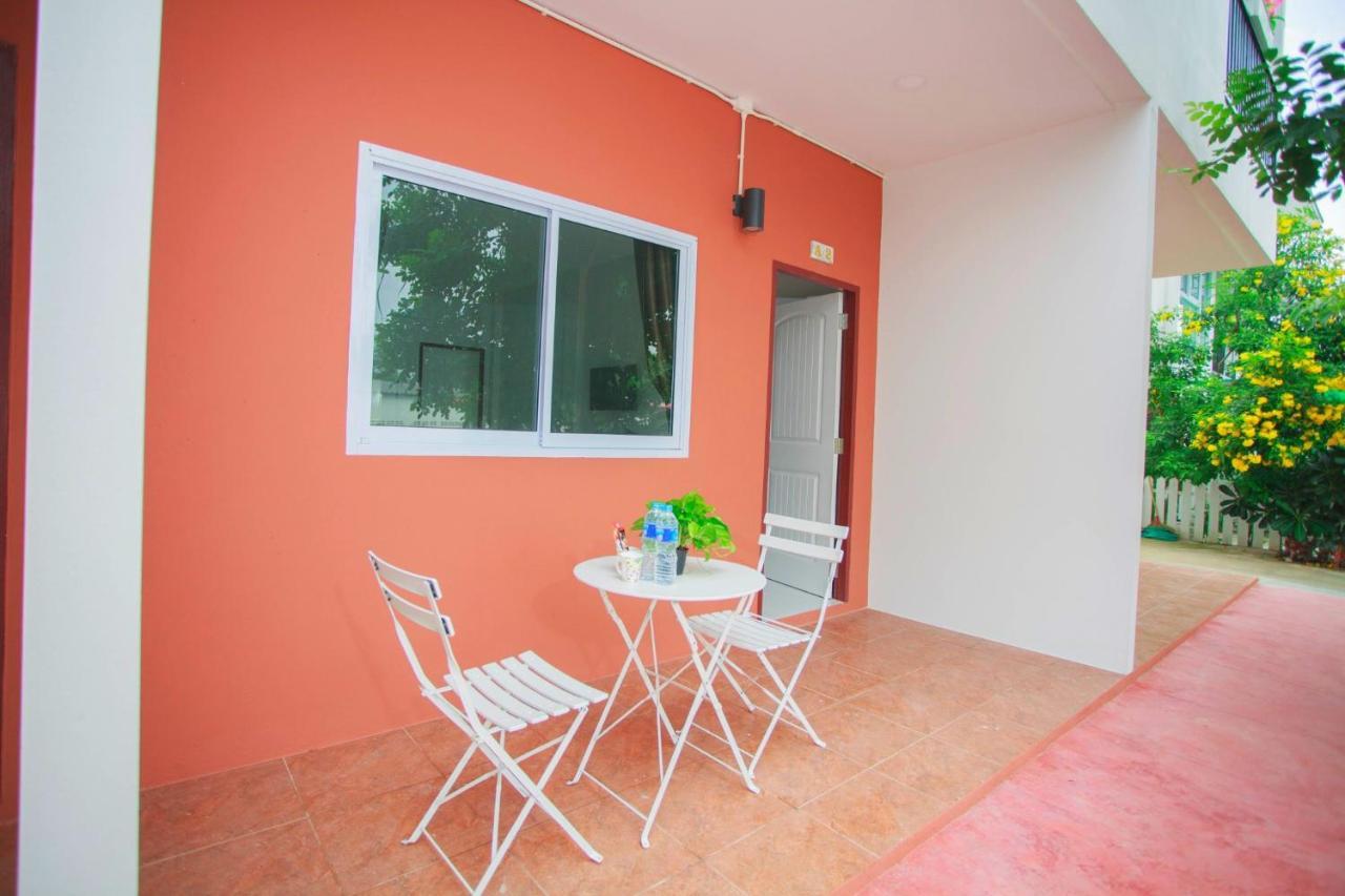 Pantip Boutique Hotel Lamphun Exterior photo