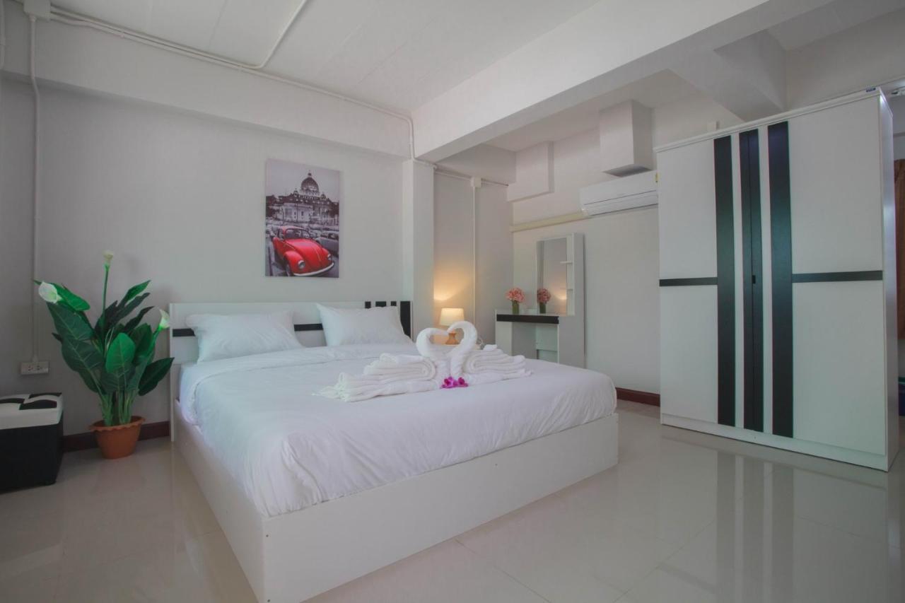 Pantip Boutique Hotel Lamphun Exterior photo